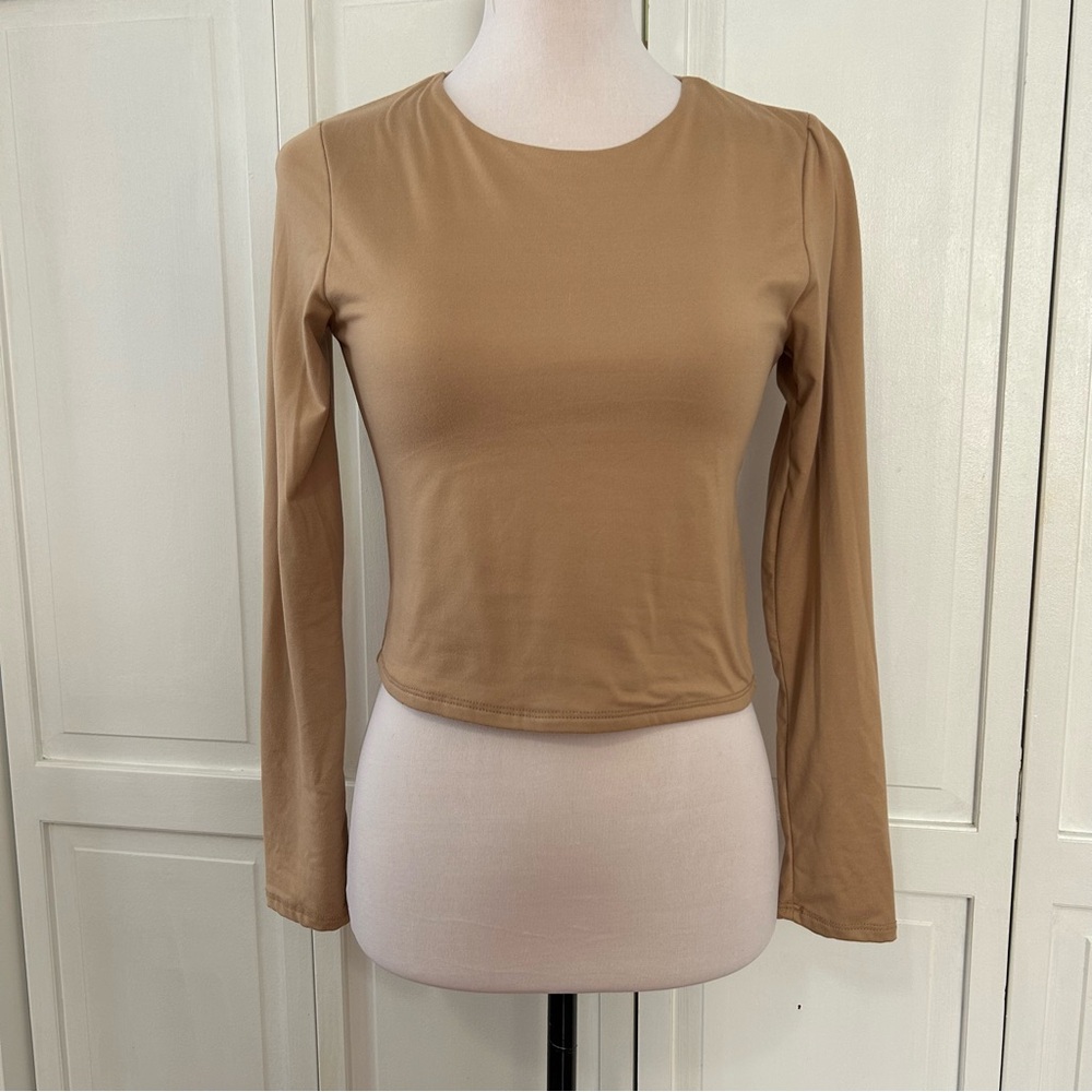 Sincerely Jules Tan Long Sleeve cropped Top M